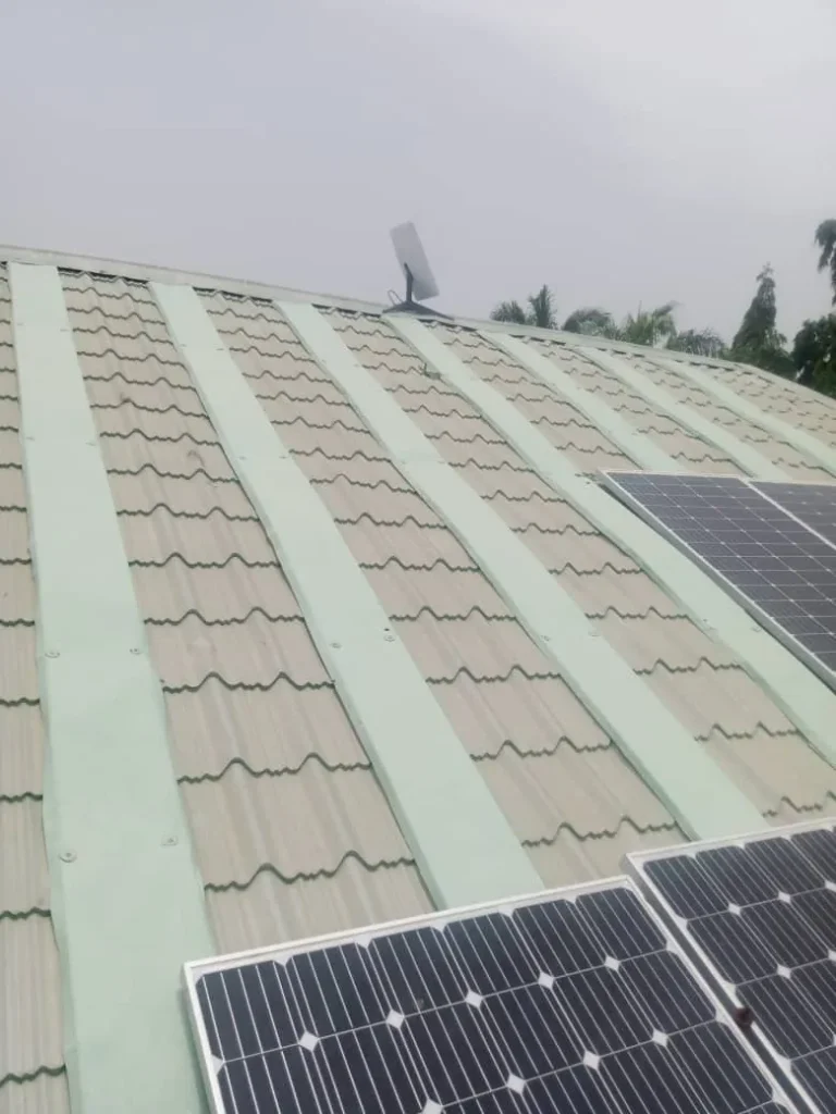 Starlink dish on the roof ridge above the solar panels